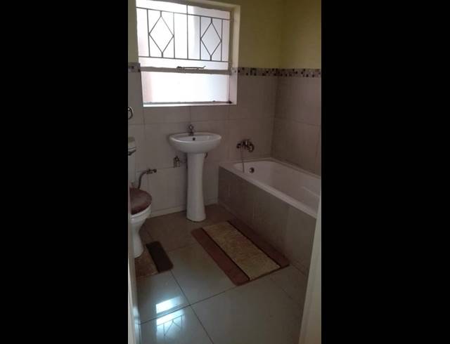 3 BEDROOM PROPERTY TO RENT IN FLEURHOF